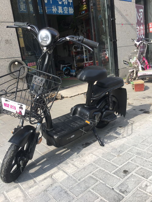 二手 供求 愛(ài)瑪電動(dòng)車出售精品愛(ài)瑪電動(dòng)車到貨一輛 客戶外地工作閑置代售 發(fā)票 原裝鑰匙 防盜器 充電器具全 9.5成新,一切靈便正常好用,700元 13775958667